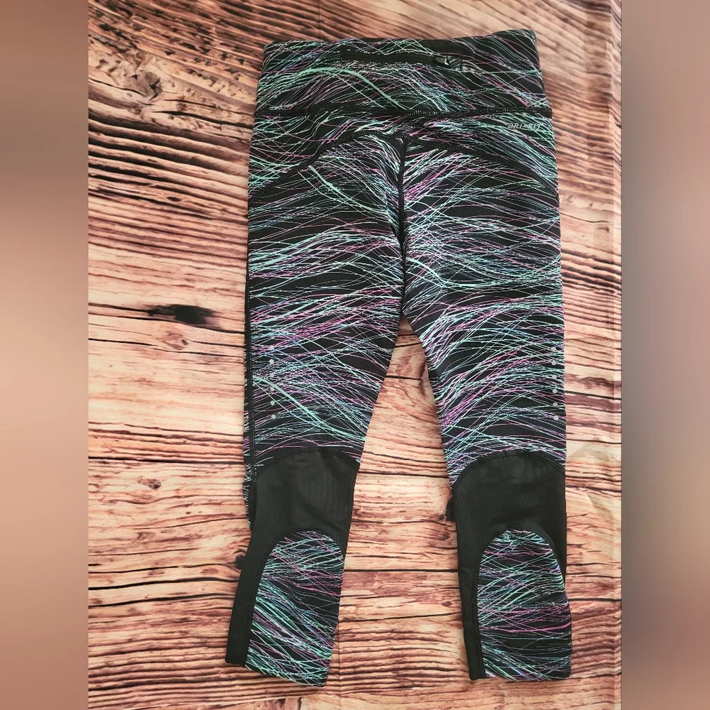 Nike capris leggings